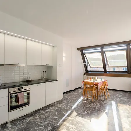 Joivy Spacious For 6, Near Train Station And * 세스트리레반떼