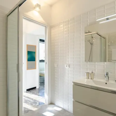 Apartamento Joivy Spacious For 6, Near Train Station&beach
