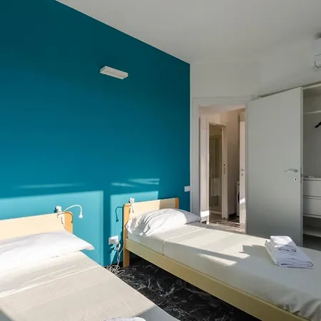 아파트 Joivy Spacious For 6, Near Train Station And 세스트리레반떼
