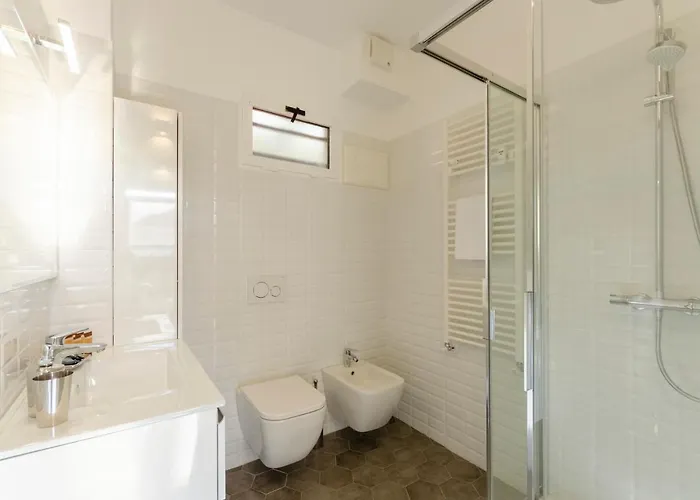 Joivy Spacious For 6, Near Train Station And Διαμέρισμα *